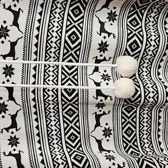 Ambrielle Women’s Hoodie Pajama Fleece Dress Nightgown Sleepwear. Sz: S - Picture 4 of 7